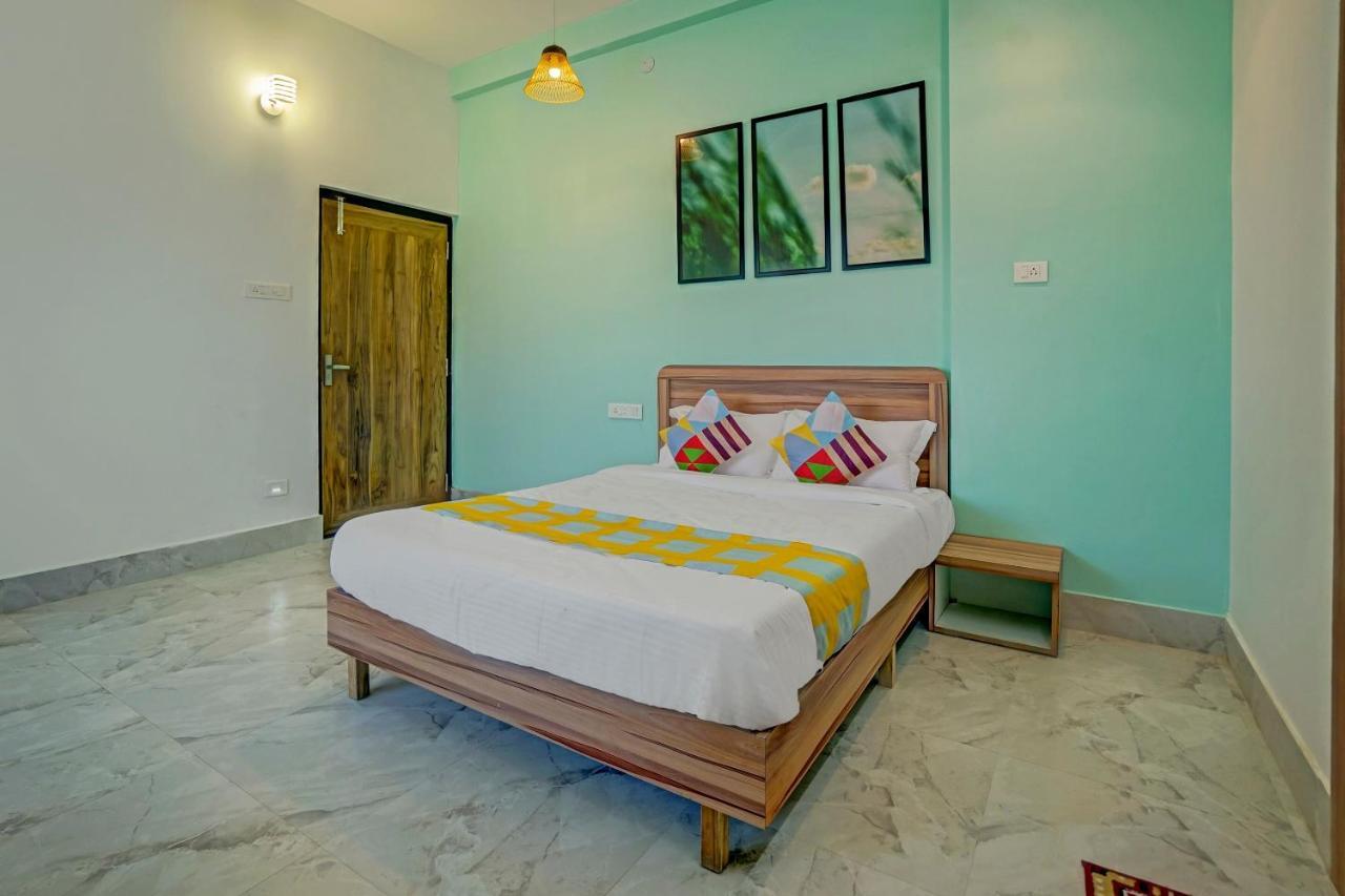 Oyo 79233 Hotel Hive Stays Kochi Eksteriør bilde