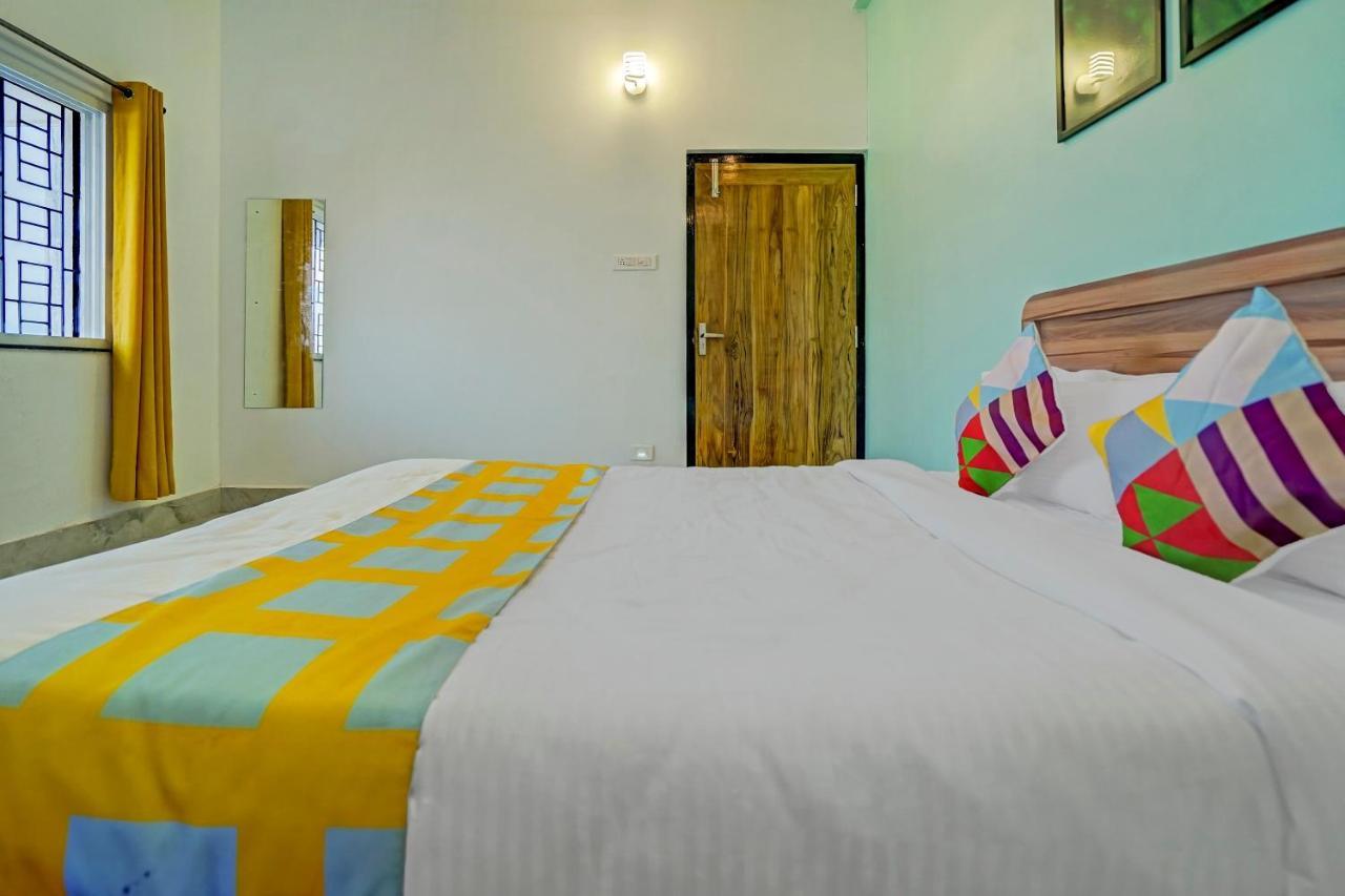 Oyo 79233 Hotel Hive Stays Kochi Eksteriør bilde